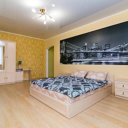 Vip Apartment On Novomestenskaya Сумы Экстерьер фото